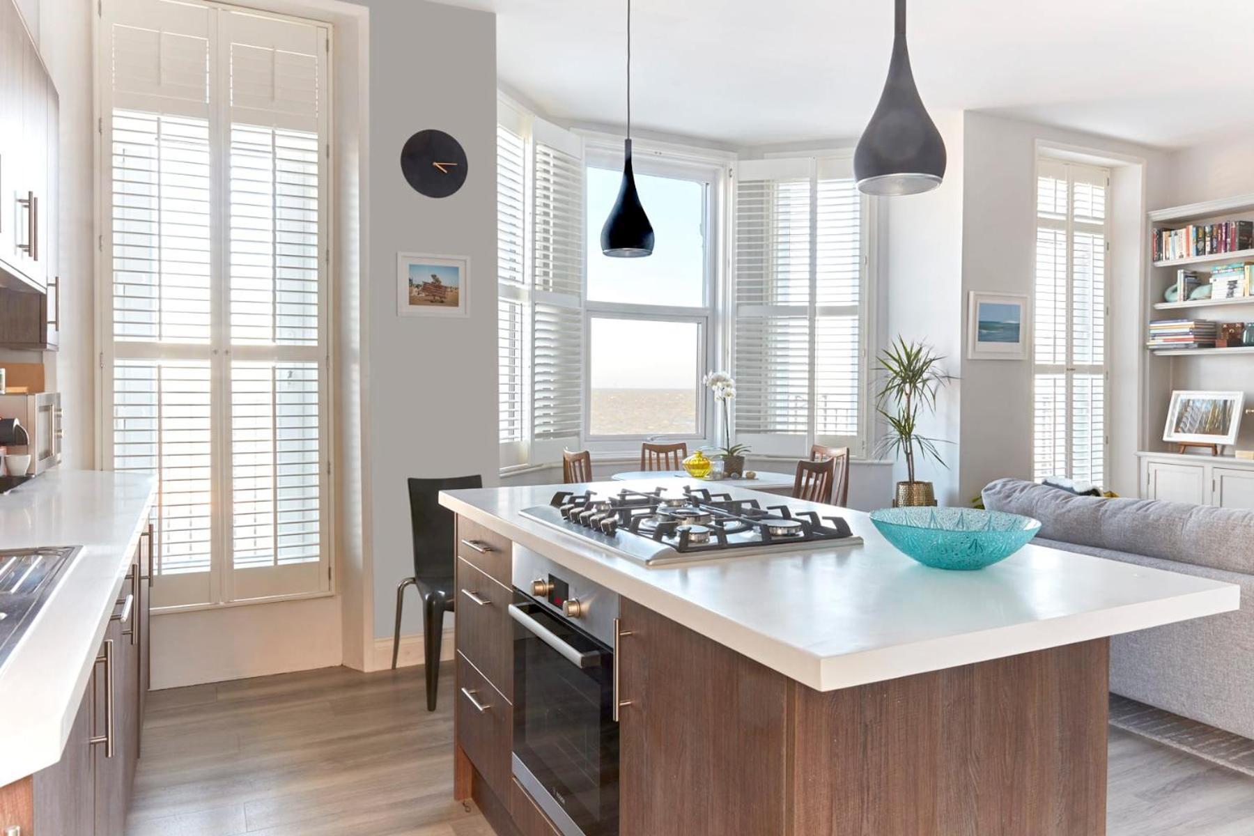 Spacious Beach Front Apartment With Stunning Sea Views Deal Exteriör bild